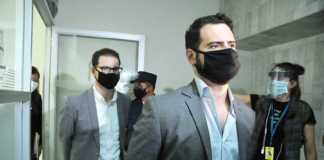Hijos del expresidente panameño Martinelli, acusados de lavado, juran como diputados