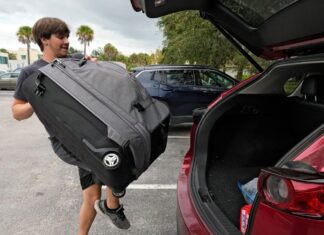 Más de 1.6 millones de personas en Florida tienen orden de evacuar sus hogares por el huracán Idalia