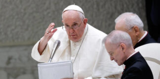 El papa Francisco condena asesinato de Fernando Villavicencio en Ecuador