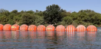 Un juez en Texas analiza la demanda en contra de la barrera de boyas en la frontera sur