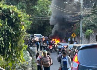Pobladores del Hatillo y alrededores protestan por falta de agua potable en la zona