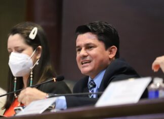 Diputado Fabricio Sandoval dice que los 74 diputados que se oponen a la elección del Fiscal “son delincuentes”
