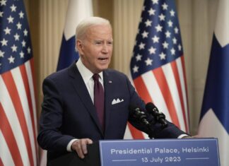 El líder republicano McCarthy encarga una investigación de juicio político contra Biden