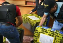 Fiscalía de Guatemala suma 18 horas de cateos a tribunal electoral y «secuestra» actas