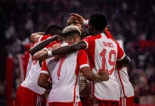 El Bayern derrota al United 4-3 en una fiesta de goles