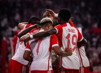 El Bayern derrota al United 4-3 en una fiesta de goles