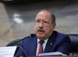 Hugo Noé Pino confirma que el presupuesto será socializado con demás bancadas y se aprobaría en diciembre