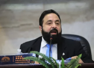 En busca de consensos, el presidente del CN Luis Redondo convoca nuevamente a reunión a jefes de bancada