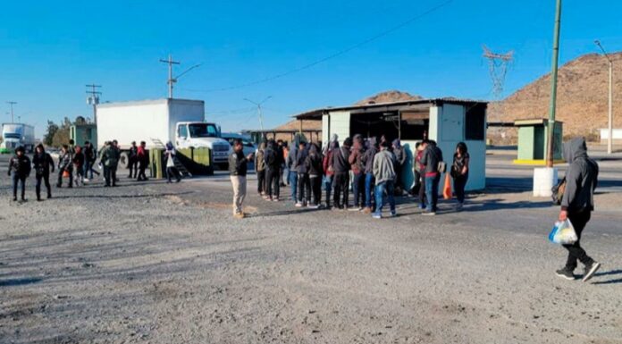 Encuentran a 57 hondureños escondidos en un camión en México