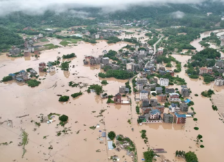 El tifón Haikui deja 294.000 evacuados y graves daños en provincia suroriental china