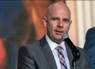 Pedro Barquero: «Los capitales se están ahuyentando del país y el Gobierno hace oídos sordos»