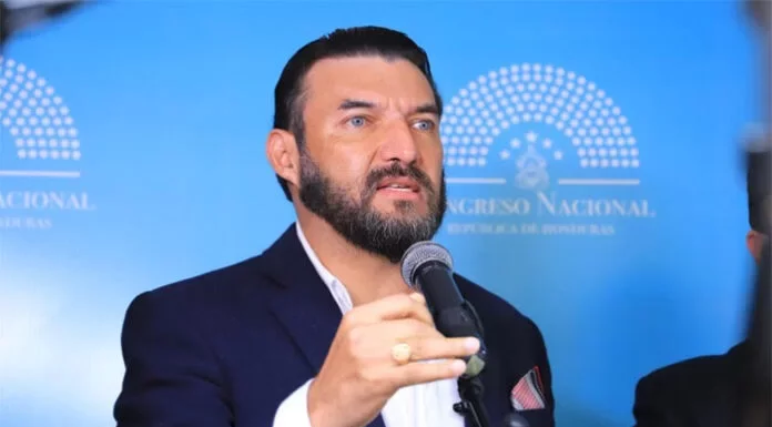 Rasel Tomé confirma que la bancada de Libre está lista con 52 votos para elegir al Fiscal General y Adjunto