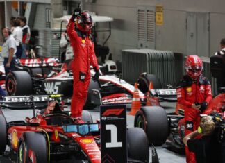 Carlos Sainz, pole en Singapur en la debacle de Verstappen y Red Bull