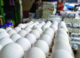 Consumidores se muestran preocupados ante el aumento en el precio de los huevos