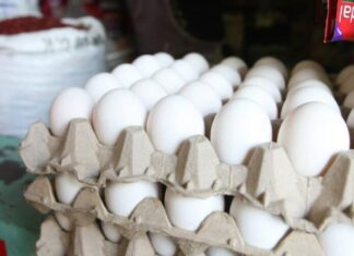 Vendedores de mercados reportan un incremento de cinco lempiras al cartón de huevos