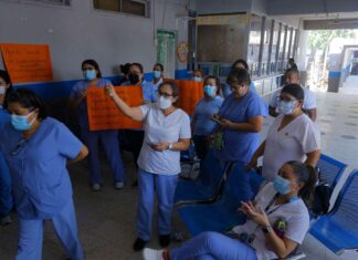 Gremio de enfermeras auxiliares en paro de labores a nivel nacional ante incumplimiento de peticiones
