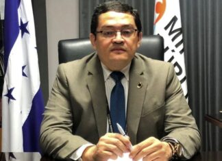 ¡Por amenazas de Libre! El Fiscal General Adjunto, Daniel Sibrián presentó su carta de renuncia ante el CN