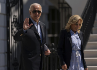 Biden llega a Florida para evaluar daños de Idalia, al parecer con ausencia de DeSantis