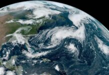 La tormenta tropical Katia se debilita de forma rápida y Gert está cerca de disiparse