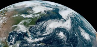 La tormenta tropical Katia se debilita de forma rápida y Gert está cerca de disiparse