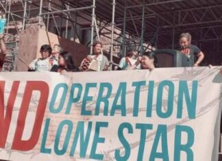 Manifestantes exigen en la frontera de Texas el fin de medidas antiinmigrantes de Abbott