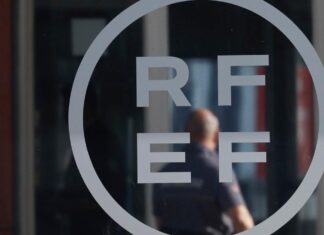 La RFEF adopta la marca única «selección española de fútbol» para hombres y mujeres