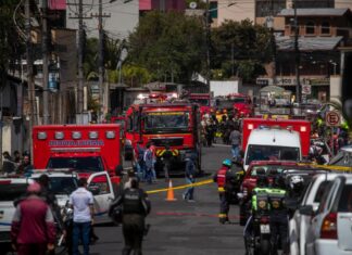 El crimen organizado abruma a Ecuador con hasta cuatro carros bomba y motines en cárceles