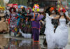 Las catrinas desfilan en Ciudad de México como antesala del Día de Muertos
