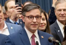 El trumpista Mike Johnson es elegido nuevo presidente de la Cámara Baja de EE.UU.