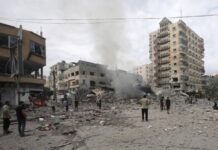 Suben a 7,326 muertos y 18,967 heridos las víctimas por los ataques israelíes en Gaza