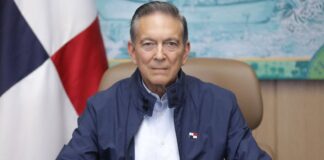 Presidente panameño anuncia consulta popular para decidir sobre polémico contrato minero