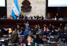 Después de más de tres meses de parálisis legislativa, el CN convoca a sesión extraordinaria del pleno