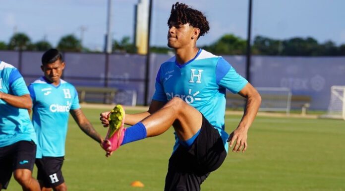 Tras días de meditación David Ruiz habría elegido jugar para la Selección de Honduras