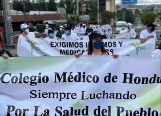 Médicos anuncian que se sumarán a las acciones de protestas de las enfermeras en el país