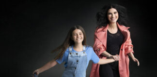 Laura Pausini canta con su hija Paola en un adelanto de su próximo disco