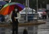Otis se debilita a tormenta en el sur de México pero la zona afectada sigue incomunicada