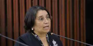 No hay indicios de que la pobreza haya disminuido, difiere Suyapa Figueroa