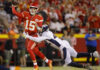 Los campeones Chiefs derrotan fácil a Broncos en la NFL