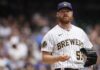Cerveceros pierden al lanzador Brandon Woodruff hasta el 2025