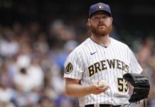 Cerveceros pierden al lanzador Brandon Woodruff hasta el 2025