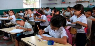 Secretaría de Educación suspende clases en Atlántida, Colón y Roatán debido a la Alerta Amarilla