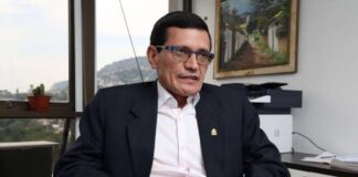 Gaspar Rodríguez, director del IHSS renuncia a su reajuste salarial