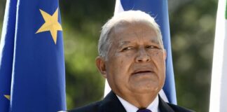 Fiscalía salvadoreña interviene una cuenta bancaria del expresidente Sánchez Cerén