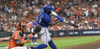 El cubano Adolis García conecta grand slam y Rangers van al séptimo juego ante Astros