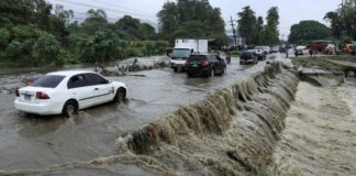 Declaran alerta roja y amarilla en toda Honduras por las lluvias que dejan ya 5 muertos
