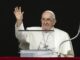 El papa aconseja separarse «un poco» del teléfono para cuidar la vida interior