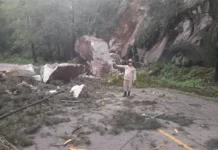 Derrumbe impide el paso hacia la zona de El Picacho y El Hatillo