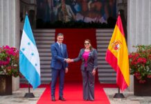 Presidenta hondureña felicita a Sánchez por reelección como presidente de Gobierno español