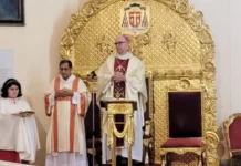 Vicente Nácher llama a discernir entre lo importante y lo pasajero