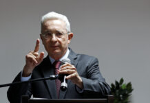 Expresidente colombiano Uribe vuelve a arremeter contra la JEP por presunta «persecución»